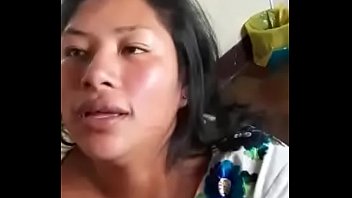 Mujer de corte practica sexo oral (Porno de Guatemala)
