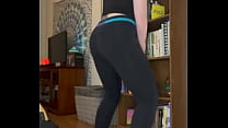 MILF working out in Yoga Pants