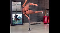 Gracyanne Barbosa - Pole Dance #2